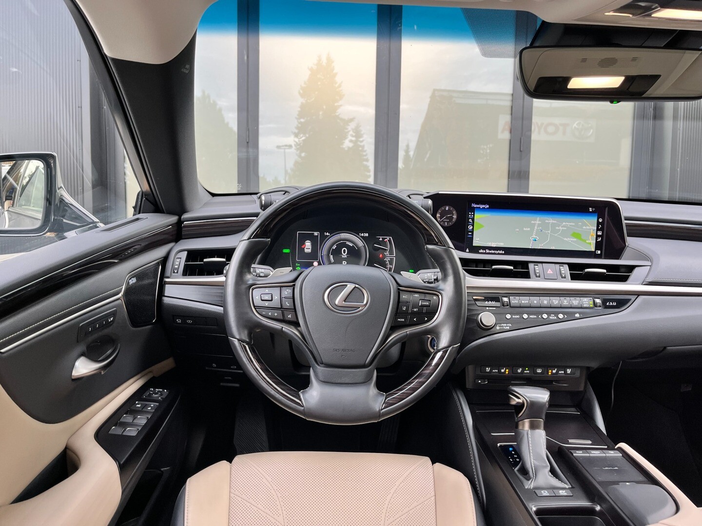 Lexus ES