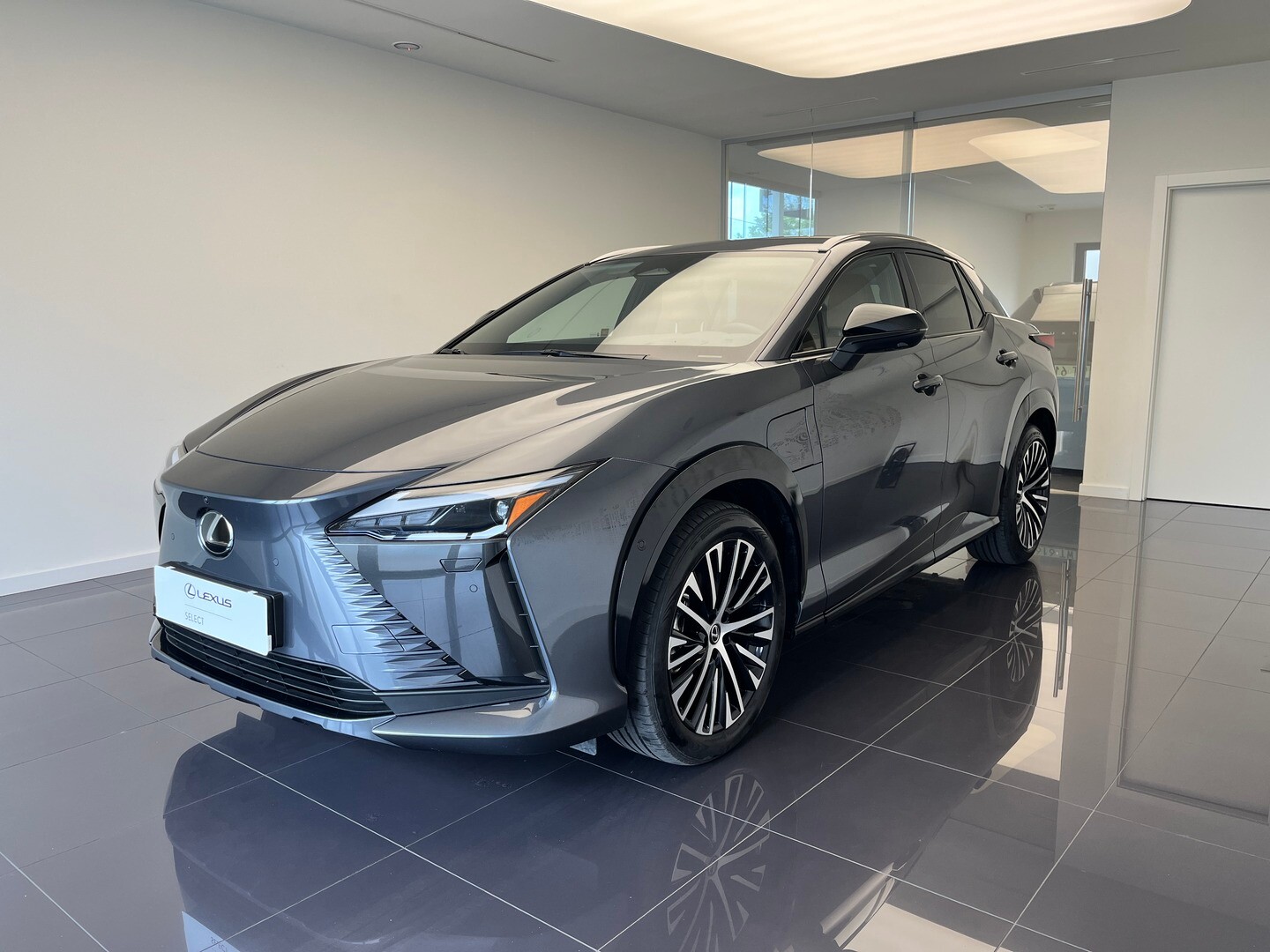 Lexus RZ