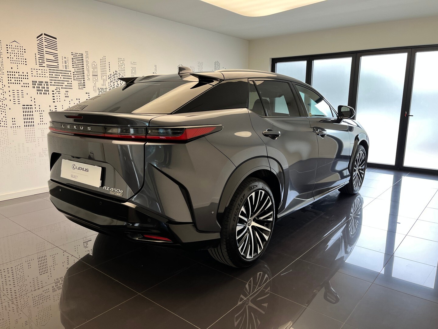 Lexus RZ