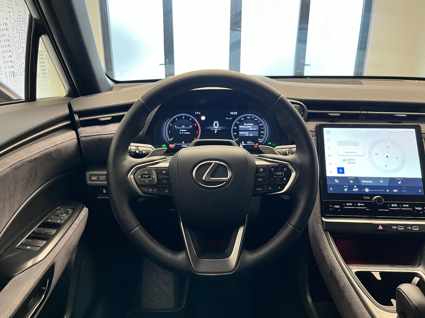 Lexus LBX