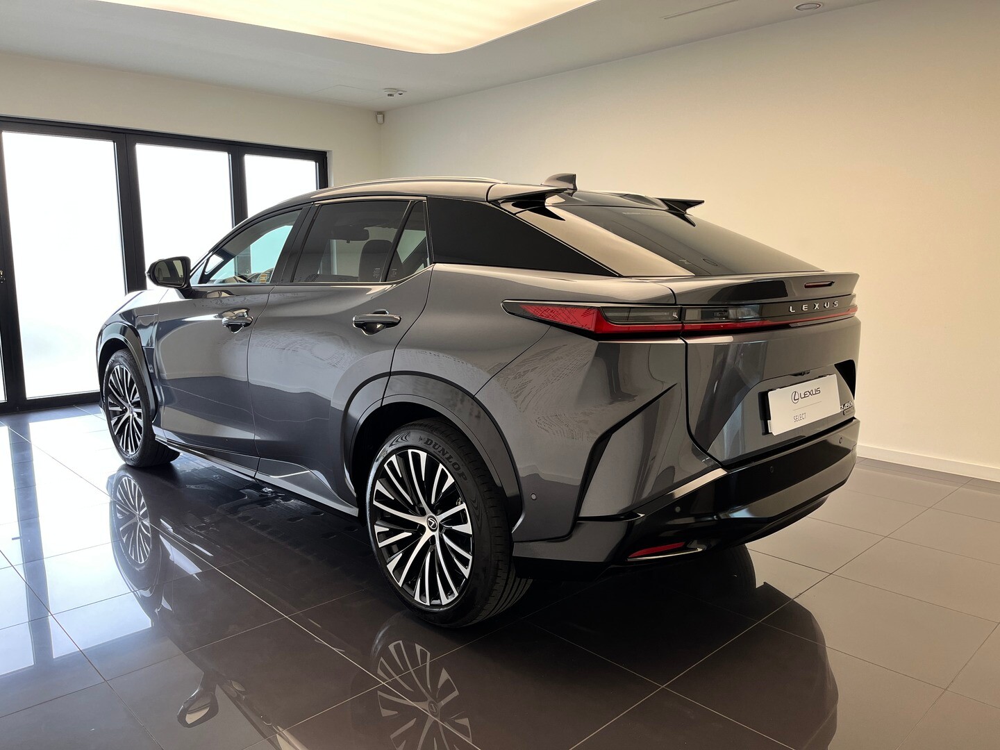 Lexus RZ