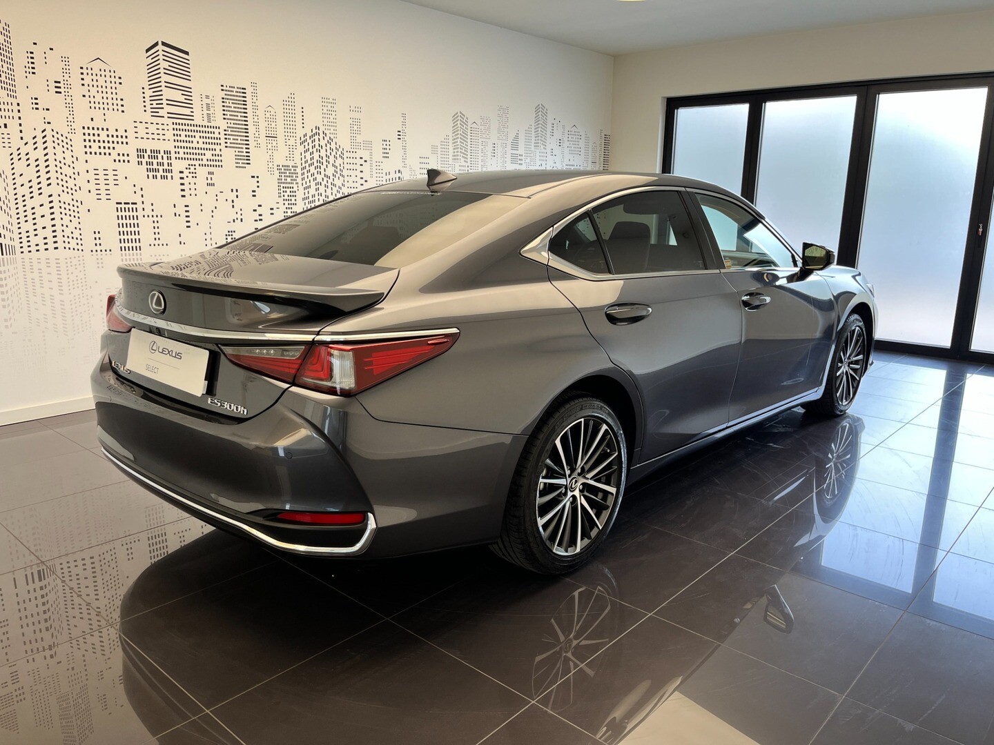 Lexus ES
