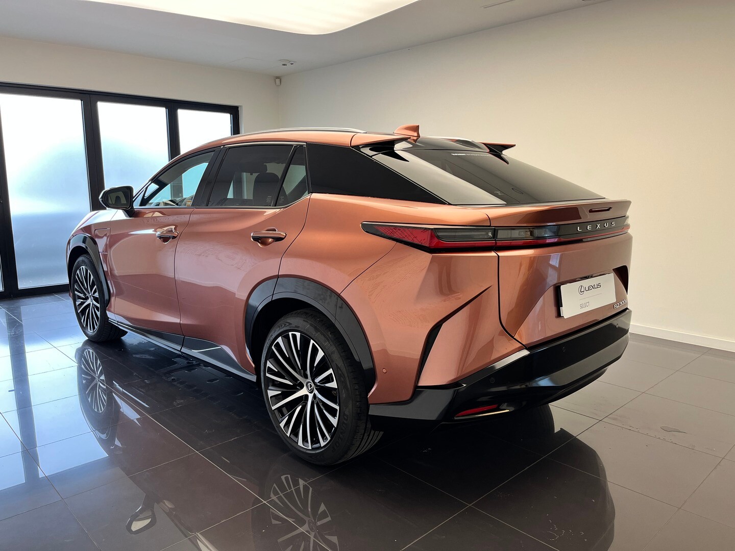 Lexus RZ