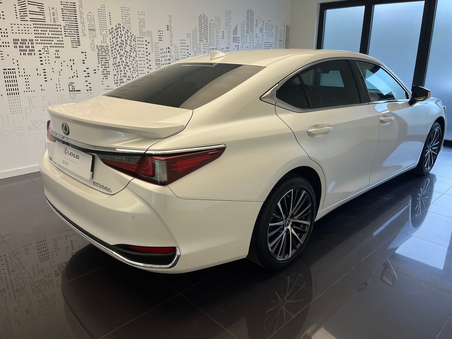 Lexus ES